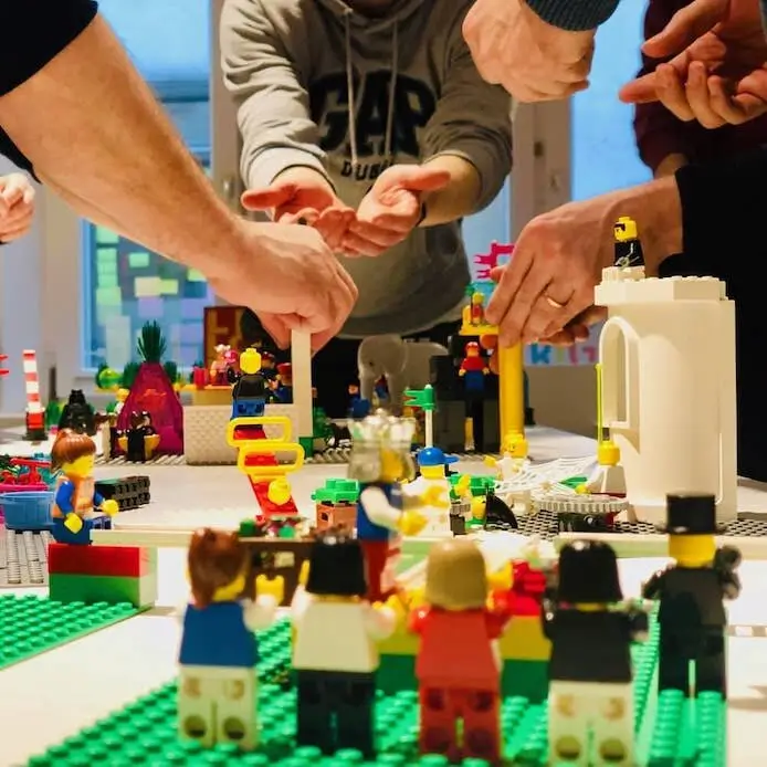 LEGO Serious Play hands-on training situation